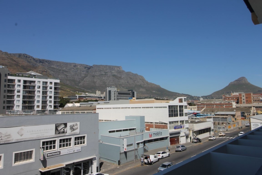 1 Bedroom Property for Sale in Woodstock Western Cape